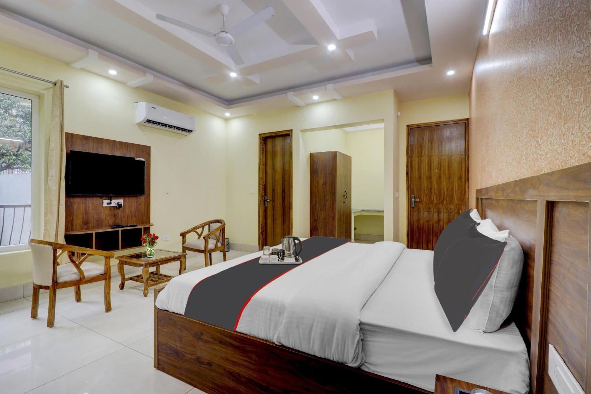 Super Capital O Crestwood Inn Dehradun Exterior foto